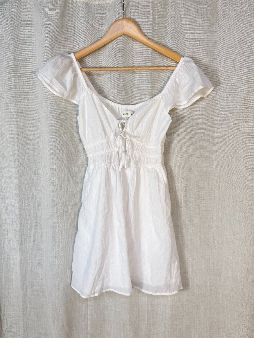 Hollister White Cottagecore Mini Dress XS Puff Sleeve Tie Front